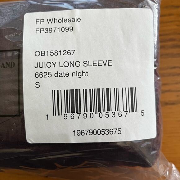 NWT FREE PEOPLE Juicy Long Sleeve Waffle Knit Sweater in Color Date Night Size S - Picture 4 of 7